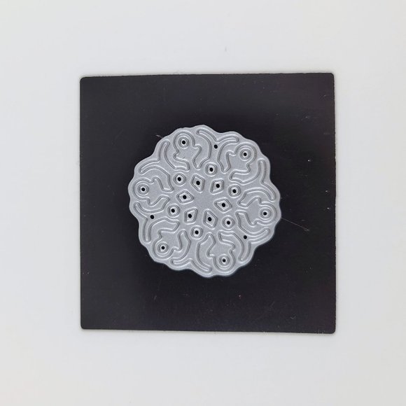 Snowflake Wafer Die Kadyn Simon Says Stamp Paper Crafts Card Making Scrapbooking - Picture 2 of 5